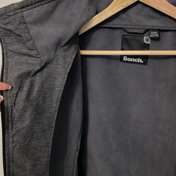 Bench Outdoor Jacket - Picture 4 of 6